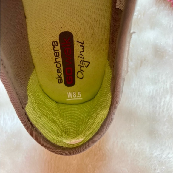 Skechers GOwalk Safari Animal Print Walking Shoe - Picture 9 of 10